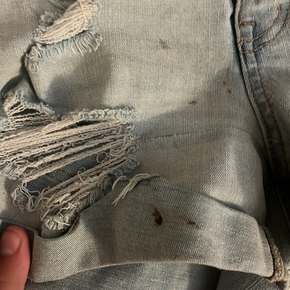 These are aero high rise jean shorts barely worn but has a small stain on thigh - Picture 3 of 5